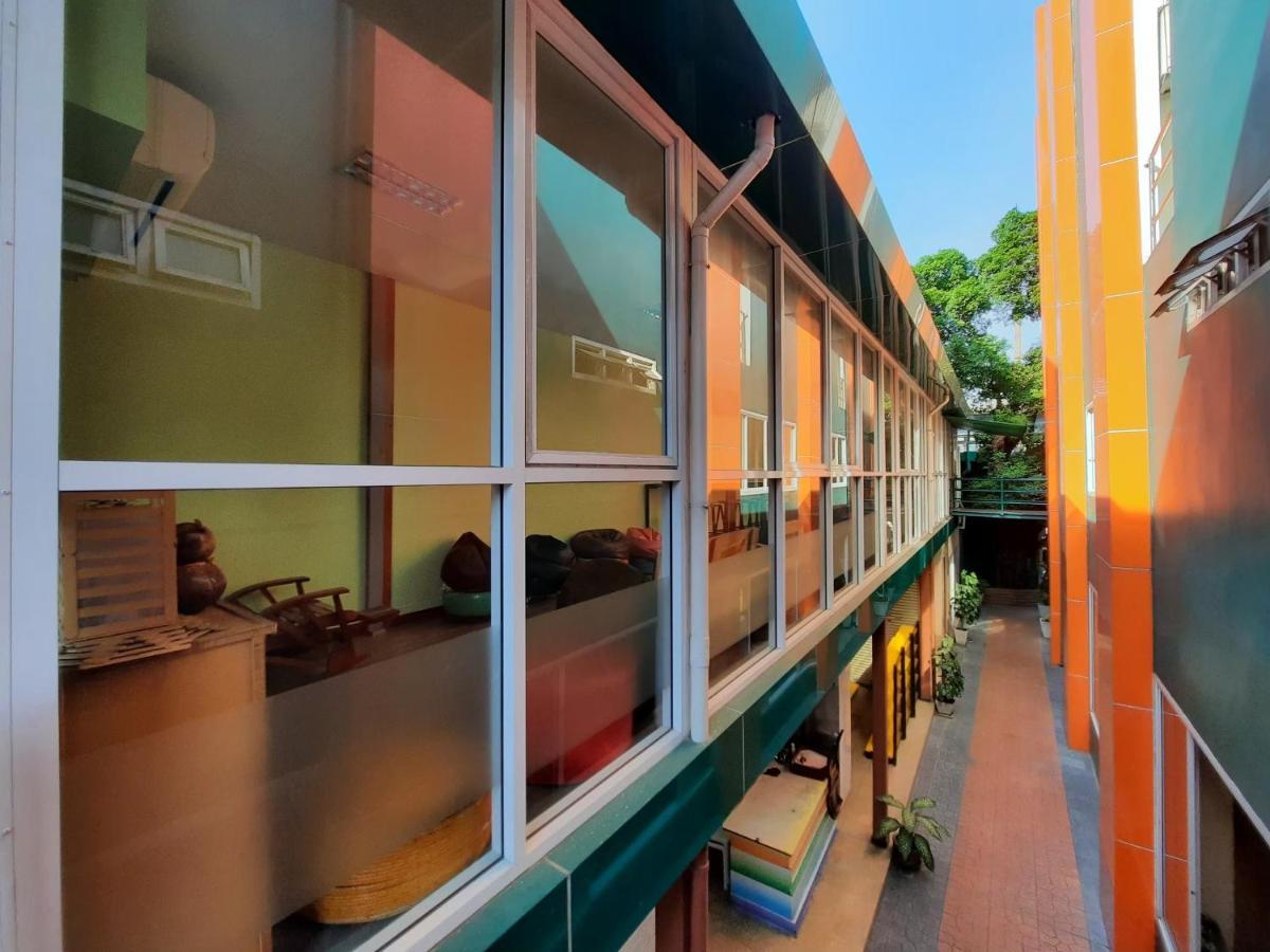 Sp Park Thaphra Hotell Bangkok Eksteriør bilde